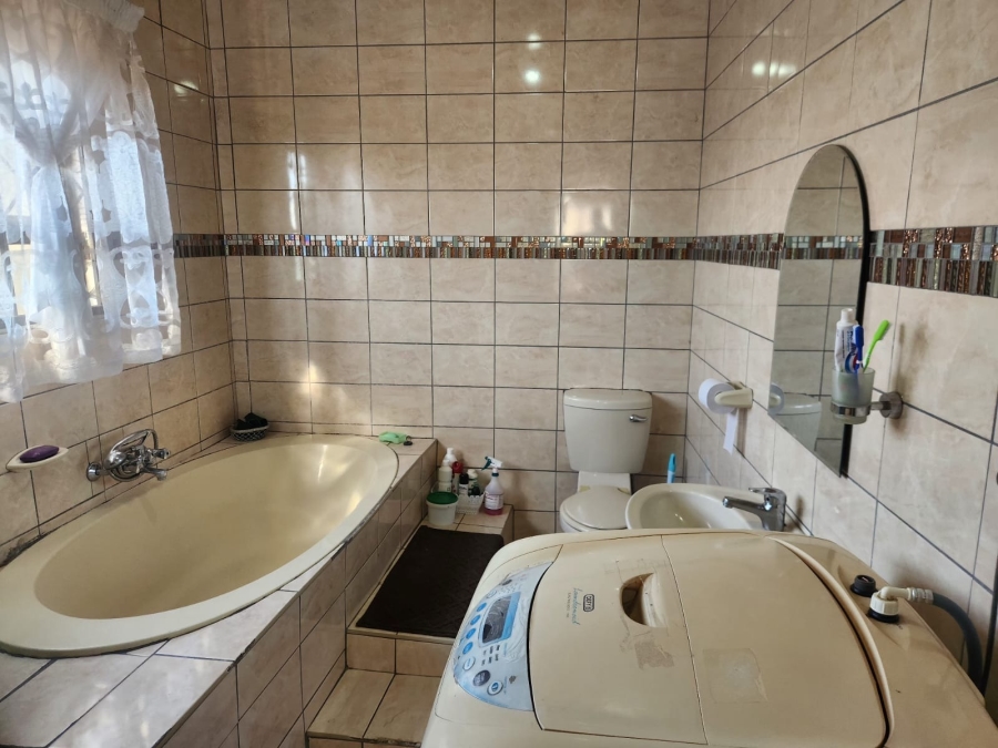 3 Bedroom Property for Sale in Boitekong North West